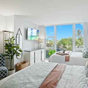 One-Bedroom Apartment City View